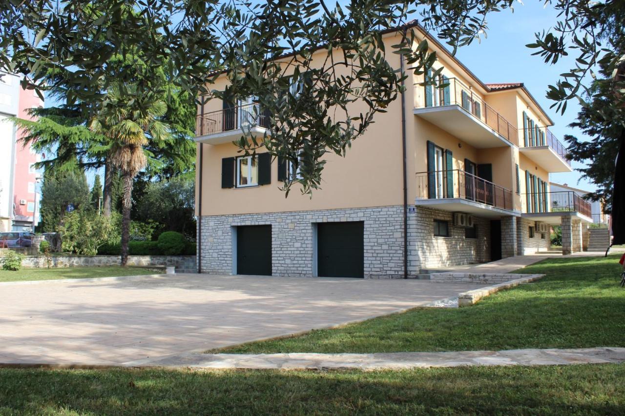 Casa Monte Mulini With Parking Ровінь Екстер'єр фото