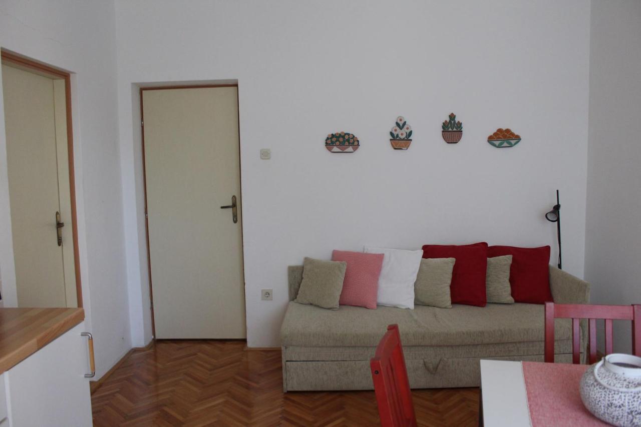 Casa Monte Mulini With Parking Ровінь Екстер'єр фото